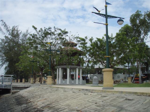 21. července 2008: Lumut Lumutské pobřeží